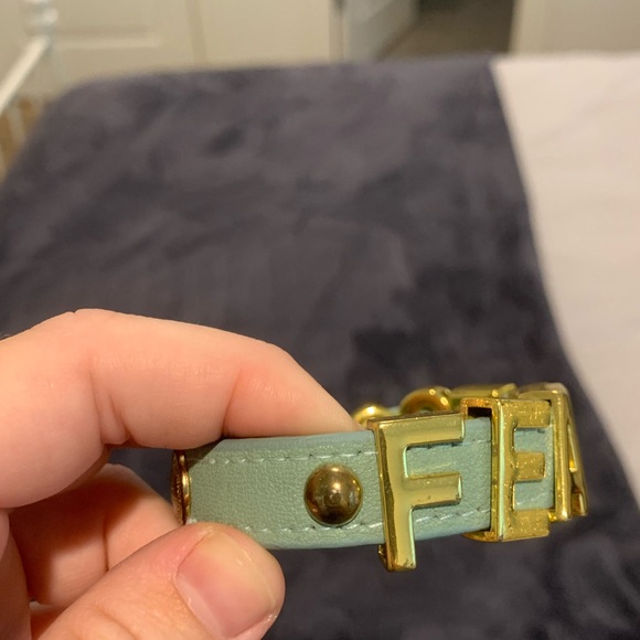 “Fearless” BCBGeneration word bracelet - Picture 5 of 5